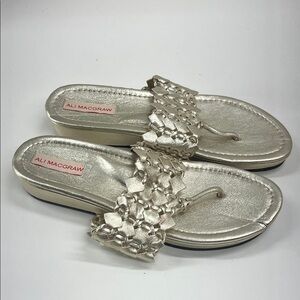 Ali MacGraw Wren Wedge Flip Flops in Gold Size 9